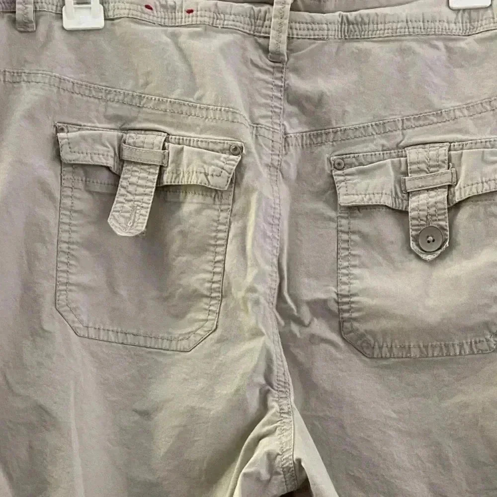 💥Avenue Women Plus Size Beige Lightweight Capri Trousers Pants 16 - Picture 6 of 8